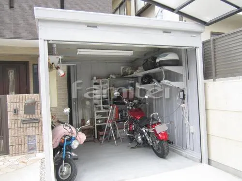 東大阪市 エクステリア工事 イナバ物置 FXN-2630H バイク保管庫 野外物置き 収納庫 倉庫