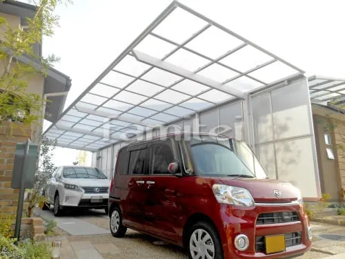 奈良市 エクステリア工事 カーポート LIXILリクシル ネスカF 縦2台用(縦連棟) F型フラット屋根 勝手口門扉 LIXILリクシル ライシス4型 08-14 片開き 木製調デザインアルミ角柱 デザイナーズパーツ 角材 イナバ物置 シンプリー MJN-155DP 野外物置き 収納庫 倉庫