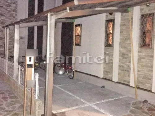 西宮市 エクステリア工事 カーポート LIXILリクシル フーゴR 縦1.5台用(1台+延長 縦連棟) R型アール屋根