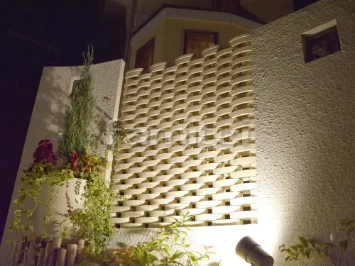 貝塚市 リフォームハイクラス クローズ外構 門袖 アプローチ 花壇 植栽 目隠し塀 照明 ライティング