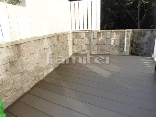 神戸市東灘区 人工木材ウッドデッキ LIXILリクシル 樹ら楽ステージ(きらら) 樹脂　木製調目隠しフェンス塀 F&F マイティウッド オフホワイト お庭 本物そっくり人工芝 立水栓 ディーズガーデン ウォータースタンド ホースハンガー レンガ花壇 ユニソン ソイルレンガ カーブ曲線デザイン