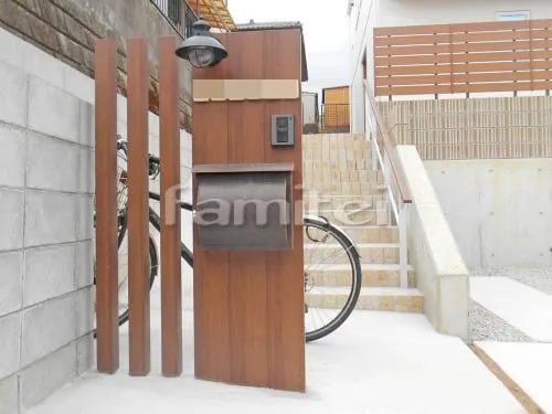 奈良市 新築ナチュラル オープン外構 玄関まわり 門柱 アプローチ 手すり 土間コンクリート フェンス 土留めコンクリートブロック 犬走り 防犯砂利敷き バラス砕石