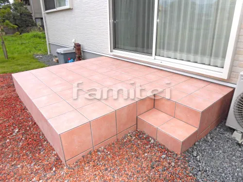 篠山市 リフォーム庭園工事 タイルデッキ LIXILリクシル フィオ300角 FIO-13 階段ステップ1段