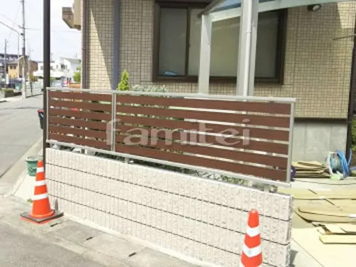 久世郡久御山町 リフォーム部分工事 木製調目隠しフェンス塀 YKKAP ルシアスF04型 化粧ブロック ユニソン シャモティ イナバ物置 シンプリー MJX-095CP 野外物置き 収納庫 倉庫