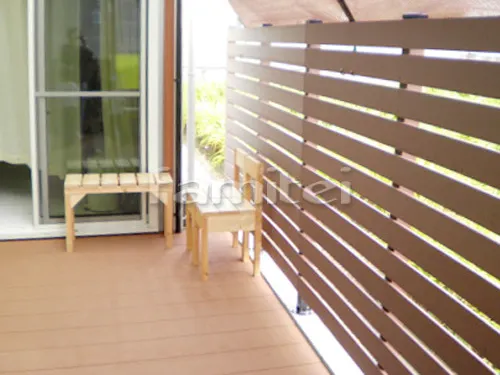 八尾市 エクステリア工事 フル木製調ベランダ屋根(パーゴラ風) 三協アルミ ナチュレ 2階用 F型フラット屋根 人工木ウッドデッキ YKKAP リウッドデッキ200