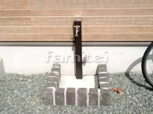 高島市 新築オープン外構 カーポート 土間コンクリート 目隠しフェンス塀 立水栓 砂利