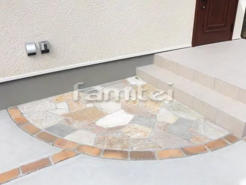 宝塚市 新築ナチュラル クローズ外構 門袖 照明 ポスト 門扉 アプローチ カーポート 土間コンクリート フェンス 