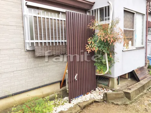 和泉市 エクステリア工事 木製調目隠しフェンス塀 格子ウッド プランパーツ アルミ角材 木目調ウォール 角柱