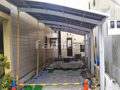 大阪市都島区 エクステリア工事 カーポート LIXILリクシル ネスカR 縦2台用(縦連棟) R型アール屋根