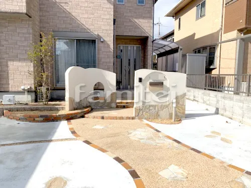 蒲生郡竜王町 新築ナチュラル オープン外構 カーポート YKKAP レイナポートグラン 横2台用(ワイド ツイン) R型アール屋根