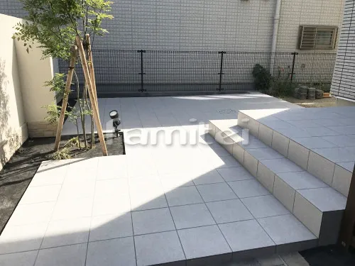 明石市 お庭リフォーム外構 タイルデッキ LIXILリクシル グレイスランド300角 目隠しフェンス塀 LIXILリクシル プラスG Gスクリーン 縦格子