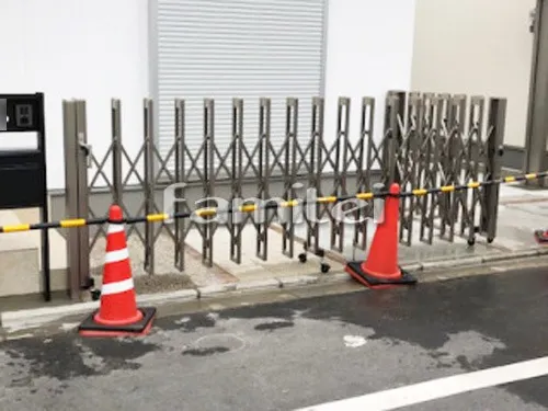 守口市 新築ベーシック オープン外構 木製調 目隠しフェンス塀 雨除け屋根 YKKAP レイナベーカ 伸縮門扉 LIXILリクシル 角地