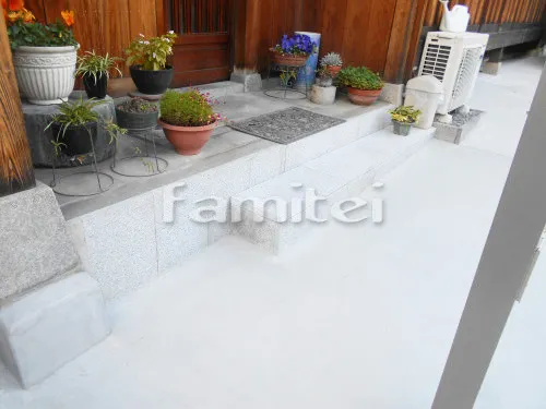 岸和田市 リフォームシンプル クローズ外構 カーポート YKKAP レイナポートグラン 縦1.5台用(1台+延長 縦連棟) R型アール屋根 電動跳ね上げ式門扉 LIXILリクシル ワイドオーバードアS3型 横2台用 アップゲート 目隠しフェンス塀プレスタ8型