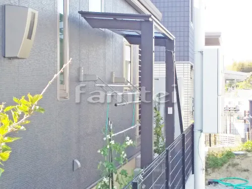 フル木製調テラス屋根 YKKAP サザンテラス パーゴラタイプ 1階用 F型フラット屋根 洗濯干し屋根 LIXILリクシル 独立式フーゴF 1階用 F型フラット屋根 物干し