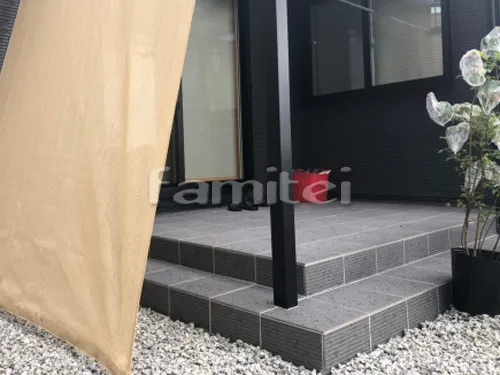 木津川市 リフォーム部分工事 雨除け屋根 LIXILリクシル スピーネ 1階用 F型フラット屋根タイルデッキ ラピアート300角