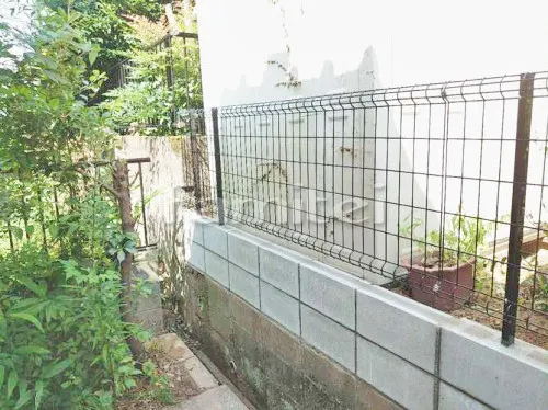 宇陀市 リフォーム工事 境界フェンス塀 メッシュフェンス LIXILハイグリッドUF8型 コンクリートブロック