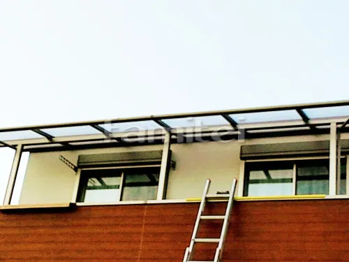 大山崎町 エクステリア工事 ベランダ屋根 LIXILリクシル スピーネ 2階用連棟 F型フラット屋根 物干し