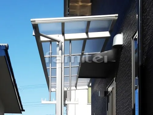 川西市 エクステリア工事 雨除け屋根 YKKAP 独立式エフルージュグランZERO(カバー無) 1階用 F型フラット屋根 物干し