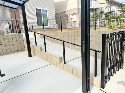 香芝市 新築ベーシック セミクローズ外構