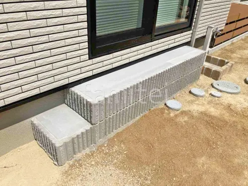 川西市 新築シンプル クローズ外構