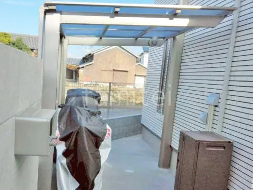 加古川市 新築シンプル セミクローズ外構