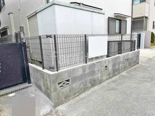 西宮市 新築シンプル セミクローズ外構