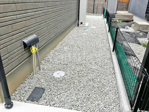 三郷町 新築ベーシック オープン外構