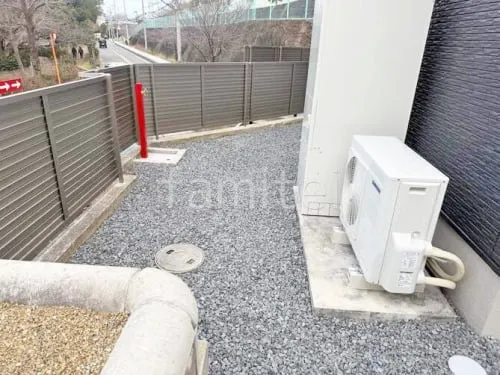 和泉市 新築シンプル セミクローズ外構