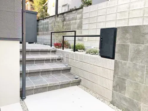 三郷町 新築シンプル オープン外構