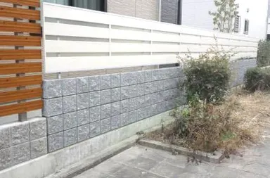 施工例 目隠しフェンスブロック塀