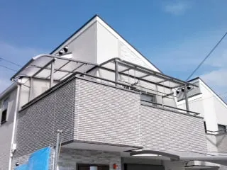 施工例 レイナポートグラン1台＋レギュラーテラス屋根2階