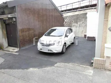 施工例 駐車場ガレージ床 アスファルト舗装