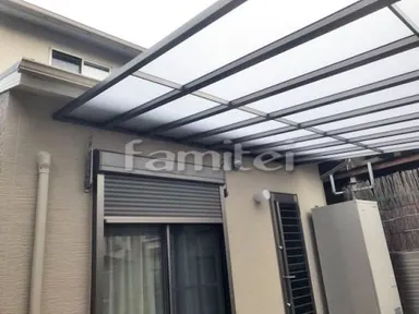 施工例 カーポート YKKレイナポート1台 雨除け屋根 LIXILスピーネ1階