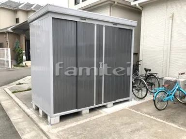 施工例 木製調目隠しフェンス塀 タイルデッキ イナバ物置