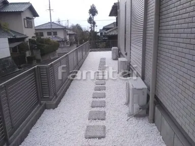 施工例 犬走り 目隠し