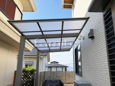 施工例 雨除け屋根 LIXIL独立式フーゴFテラス 目隠しフェンス
