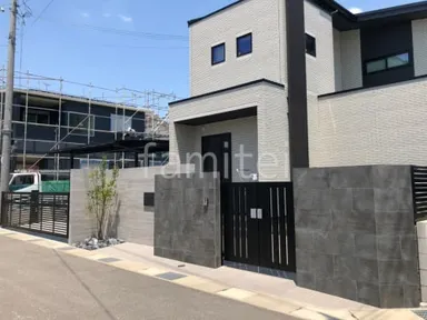 施工例 新築シンプル クローズ外構