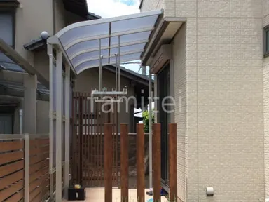 施工例 雨除け屋根 YKKソラリア 目隠しフェンス