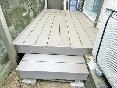 施工例 雨除け屋根 人工木材ウッドデッキ 目隠しフェンス塀