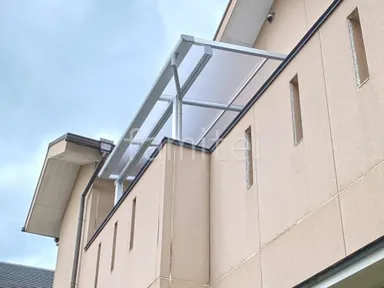 施工例 ベランダ屋根 YKKソラリア2階