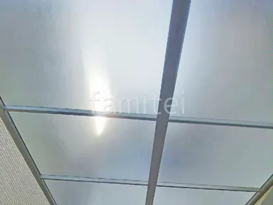 施工例 雨除け屋根 人工木ウッドデッキ