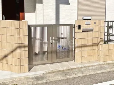 施工例 新築シンプル クローズ外構