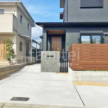 【18連発】コンクリートアプローチおしゃれな施工例特集｜外構・リフォーム工事プラン