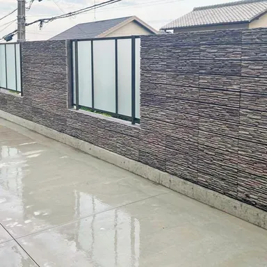 塀の種類別費用を一覧比較!おしゃれな外構のおすすめも紹介