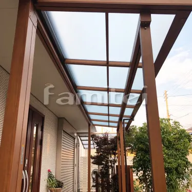 お洒落な木製調ふたつの形☆YKKフル木製調テラス