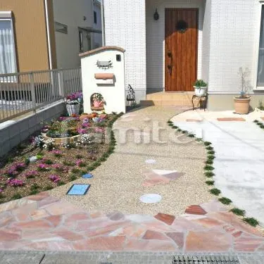 高級感↑↑　自然石アプローチ施工例♪