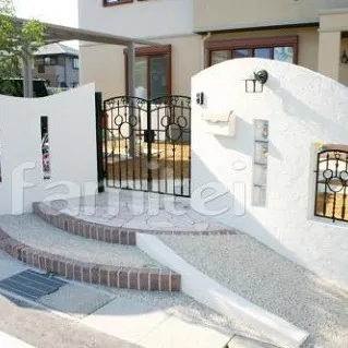 ミッキーデザインをとり入れた外構施工例☆