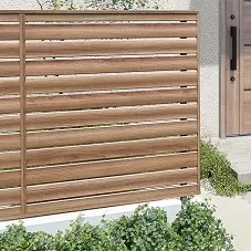 木目調のこだわり目隠しフェンス塀★ フェンスAA