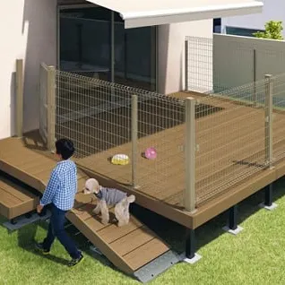 ワンちゃんも思いっきり走りまわれる！ウッドデッキ