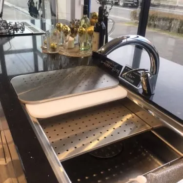 キラキラ天然水晶の天板!タカラのレミュー